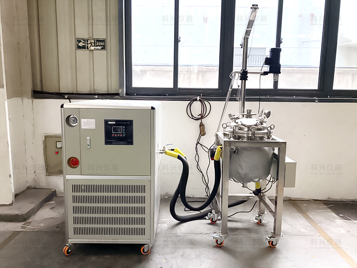 不銹鋼反應(yīng)釜 不銹鋼反應(yīng)釜